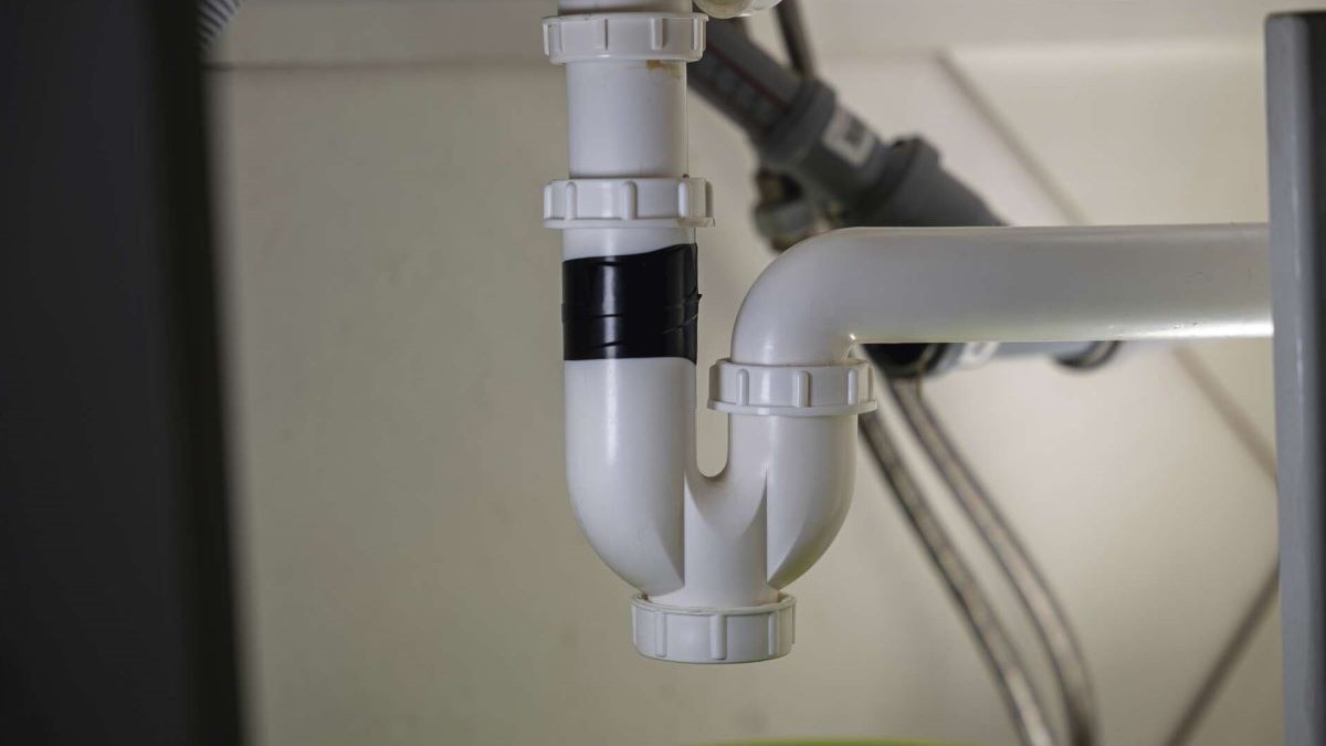 Jak pracować z samowulkanizującą się taśmą SOS?