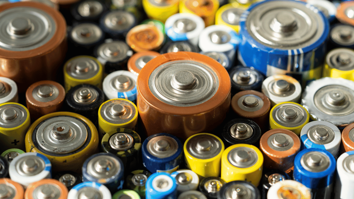 Billige Batterien lohnen sich nicht – und können zudem Elektronik beschädigen