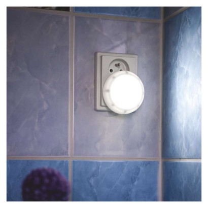 LED noční světlo P3304 s pohybovým čidlem do zásuvky