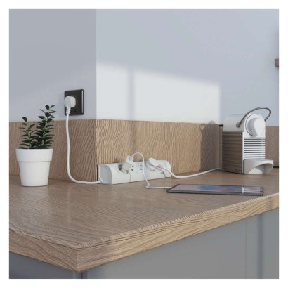 Legrand prodlužovací kabel 1 m / 4 zásuvky / bílá-černá / PVC / 1,5 mm2