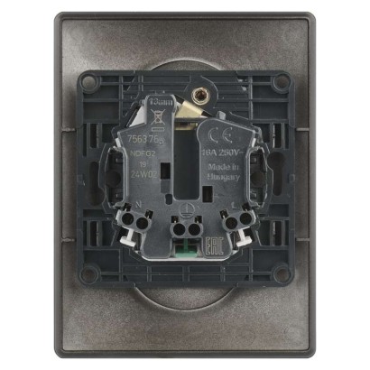 Legrand Valena Life zásuvka dvojnásobná, černá