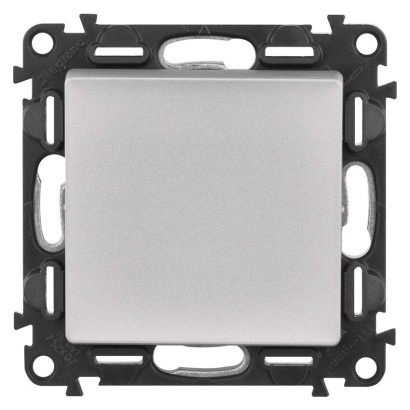 Legrand Valena Life vypínač krížový č. 7, hliník