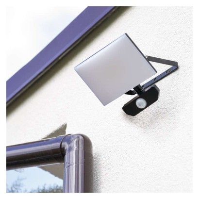 LED-es reflektor TAMBO mozgásérzékelővel, 50 W, 5000 lm, fekete