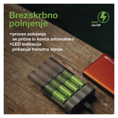 GP polnilec baterij Speed M451 + 4× AA ReCyko 2700