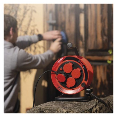 Venkovní prodlužovací kabel na bubnu 25 m / 4 zásuvky / guma / 230 V / 1,0 mm2 / IP44