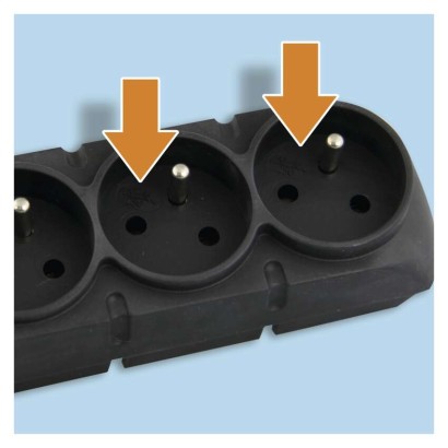 Přepěťová ochrana – 5 zásuvek, 1,5m, černá