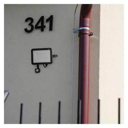 EMOS LED reflektor INOVO 50W 5500lm mozgásérzékelőve IP65 term. fehér