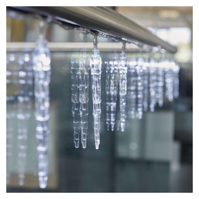 LED karácsonyi fényfüzér – 10x jégcsap, 1,35 m, 2x AA, beltéri, hideg fehér, időzítő