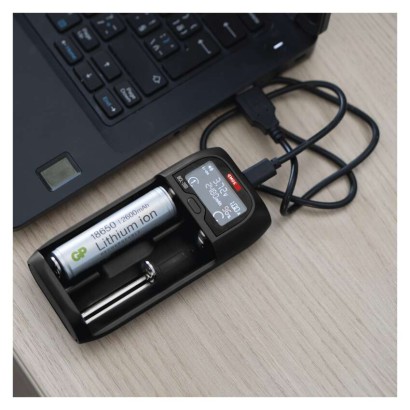 EMOS elemtöltő li-ion BCL-20D