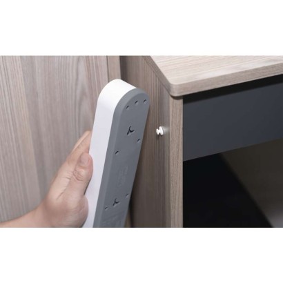 Prodlužovací kabel 3 m / 5 zásuvky / s vypínačem / bílo-šedý / 1×USB-A + 1×USB-C / 1,5 mm2