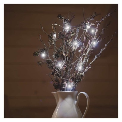 LED Weihnachtliche Nano-Kette silberfarben, 0,9 m, 2x AA, Innen, Kaltweiß, Timer