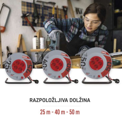 Kolutni podaljšek 25 m / 4 vtičnice / oranžni / PVC / 230 V / 1,5 mm2
