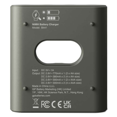 GP polnilec baterij Eco E441 + 4× AA GP ReCyko 2100