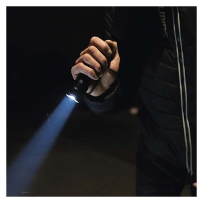 Ročna LED svetilka, 500 lm, 4× AAA, fokus, kovinska
