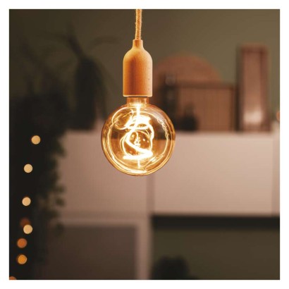 LED Lampe DECO CG125A / E27 / 4,5 W (24 W) / 240 lm / flame