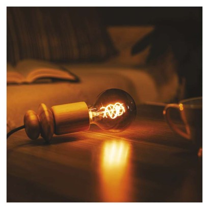 LED žárovka DECO SMOKED G95 / E27 / 4,5 W (19 W) / 180 lm / flame