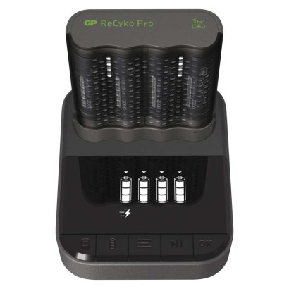 GP Pro akkumulátor töltő P461+4xAA ReCyko 2700mAh+ dokkoló