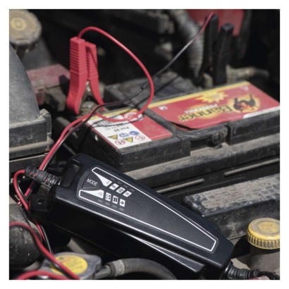 Autobatterie-Ladegerät 6/12V 4A