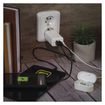 USB Netzadapter GaN PD 65 W max.