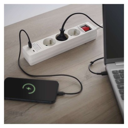 Prodlužovací kabel 2 m / 3 zásuvky / s vypínačem / bílý / 1×USB-A + 1×USB-C / 1,5 mm2
