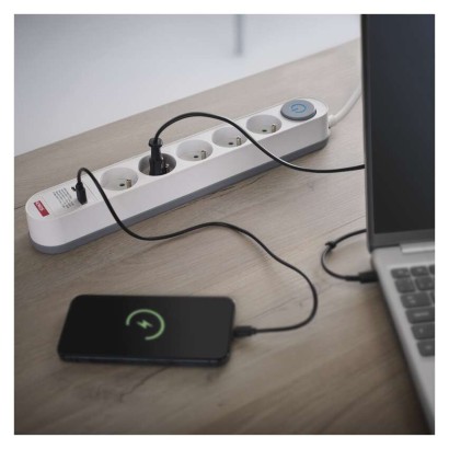 Prodlužovací kabel 3 m / 5 zásuvky / s vypínačem / bílý / 1×USB-A + 1×USB-C / 1,5 mm2