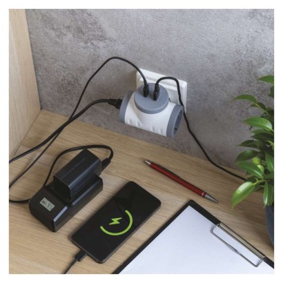 Mehrfachsteckdose 2×, 1×USB-A+1×USB-C, weiß-grau