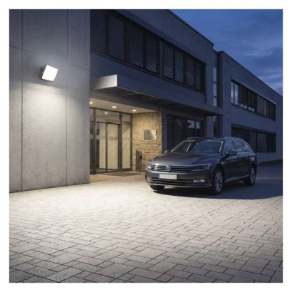 LED reflektor TAMBO EVO, 100 W, 10 000 lm, IP65, černý