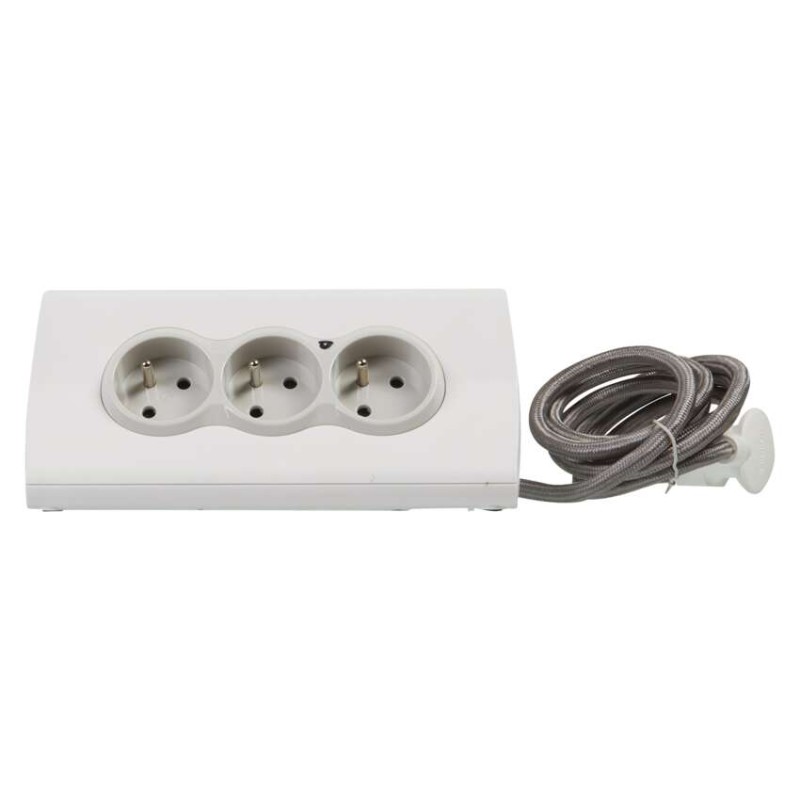E-shop Legrand predlžovací kábel 1,5 m / 3 zásuvky / s USB / biela-sivá / PVC / 1,5 mm2