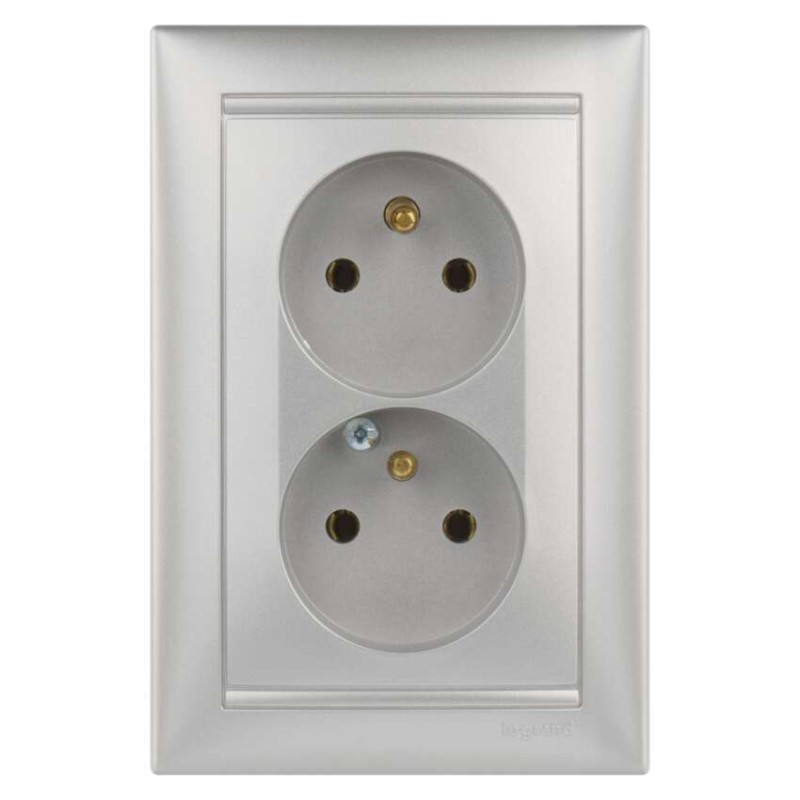 Legrand Valena zásuvka dvojnásobná, strieborná