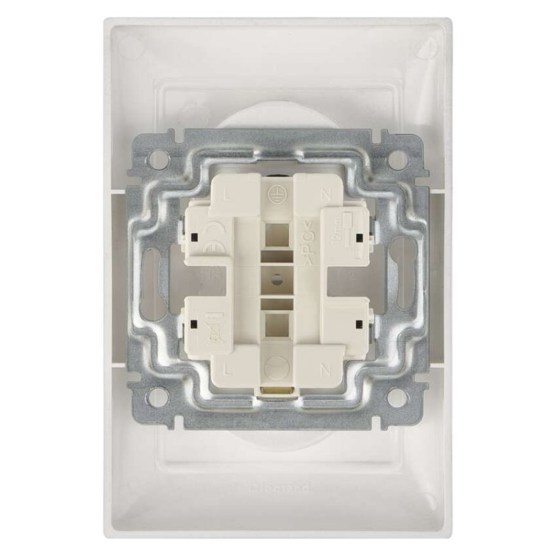 Legrand Valena zásuvka dvojnásobná, strieborná