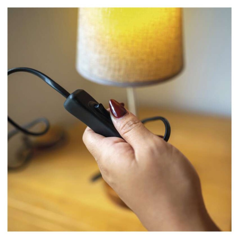 Spínač jednopólový šňůrový průchozí černý