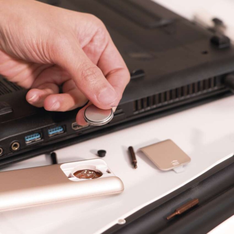 Bateria guzikowa Raver Lithium CR2032  5 szt.