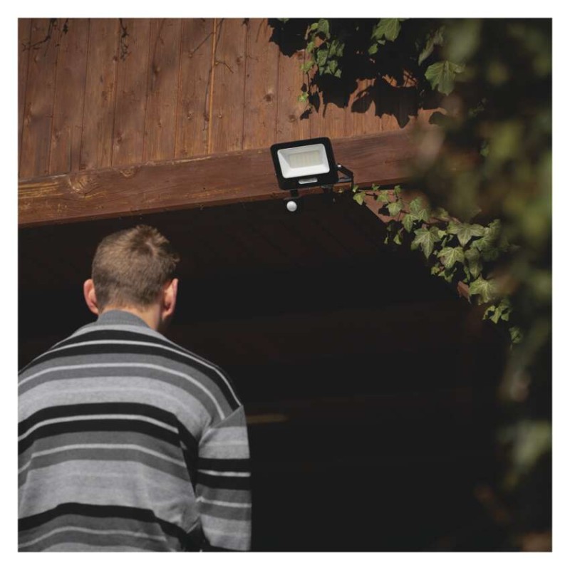 LED reflektor GLARO PIR 30 W, fekete, IP54, 3000 lm, természetes fehér