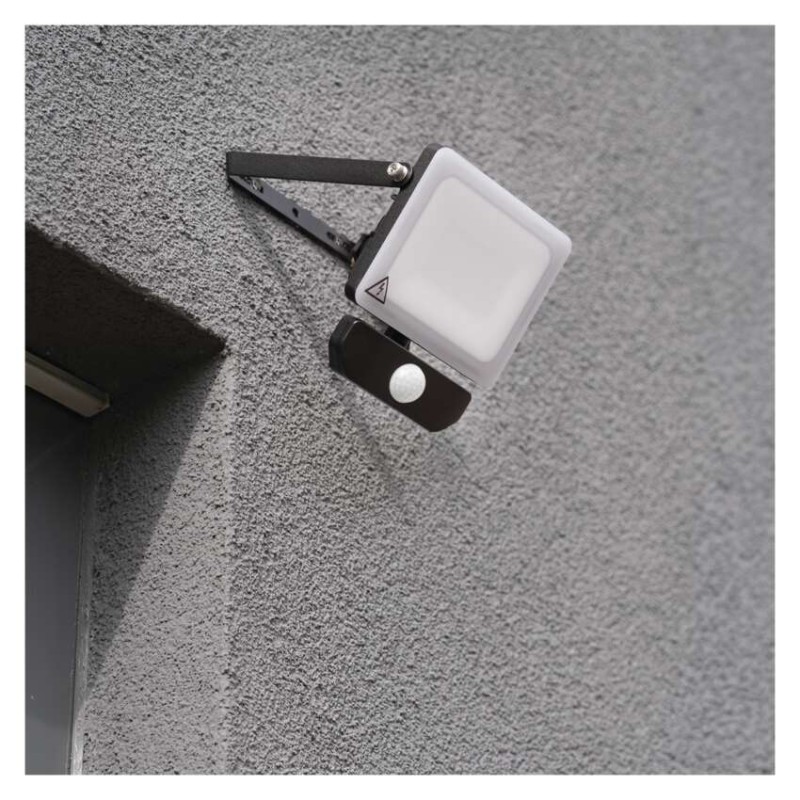EMOS Ilio LED reflektor 31W 2800lm mozgásérzékelővel IP44 term. fehér