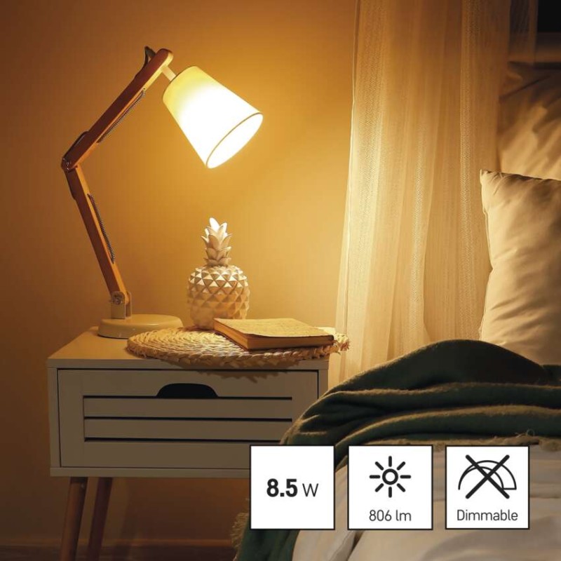 LED žiarovka Classic A60 / E27 / 8,5 W (60 W) / 806 lm / teplá biela