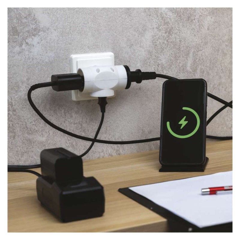 Rozbočovací zásuvka 3×, kulatá, bílá