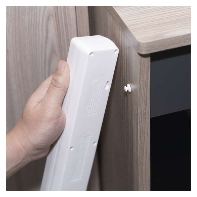 Hosszabbító 3 m / 5 aljzat / kapcsolós / fehér / 1× USB-A + 1× USB-C  / 1,5 mm2