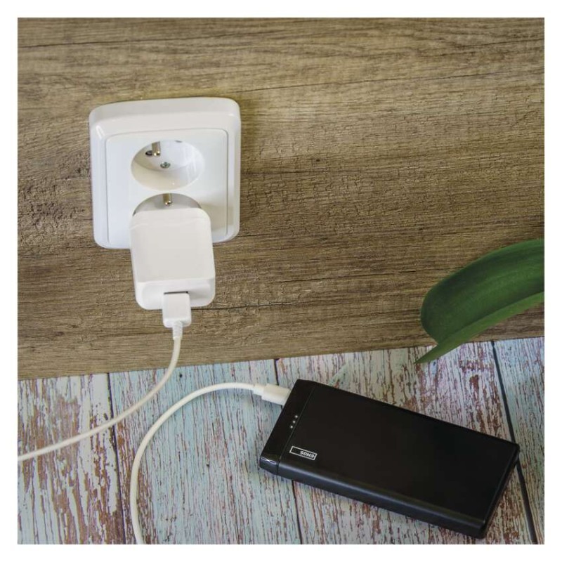 Univerzální USB adaptér QUICK do sítě 3A (18W) max.