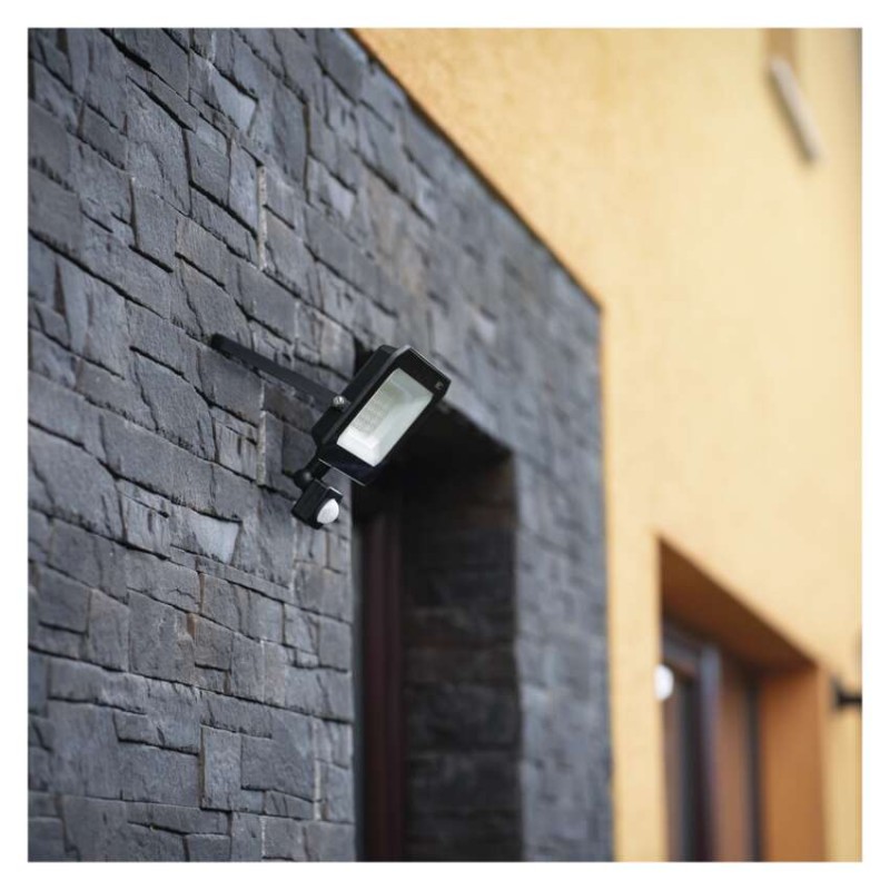 Naświetlacz LED SIMPO 50W,  z czujn. PIR, czarny, neutralna biel