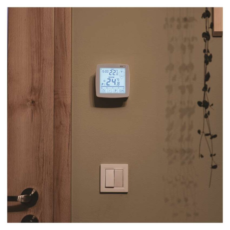 Pokojový programovatelný drátový OpenTherm termostat P56A02