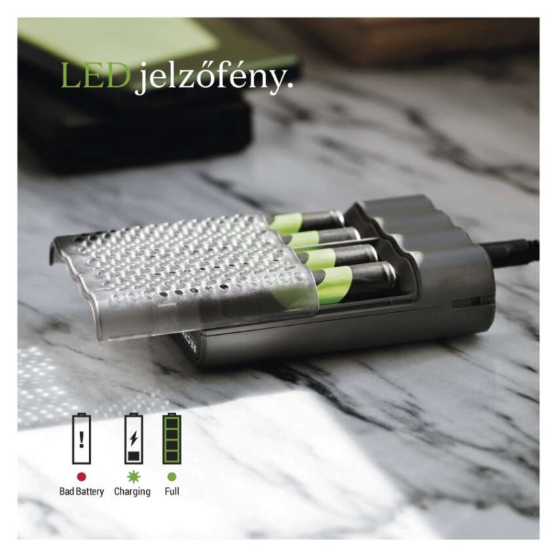 GP Akkumulátor töltő Speed M452 + 4xAA ReCyko 2600mAh