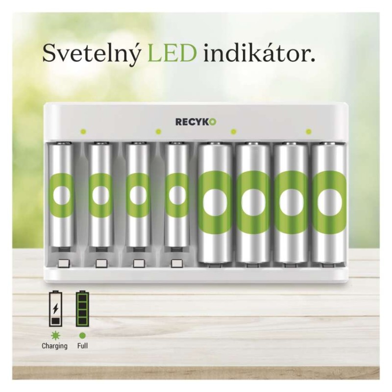 GP nabíjačka batérií Eco E821 + 4× AA 2100 + 4× AAA 850