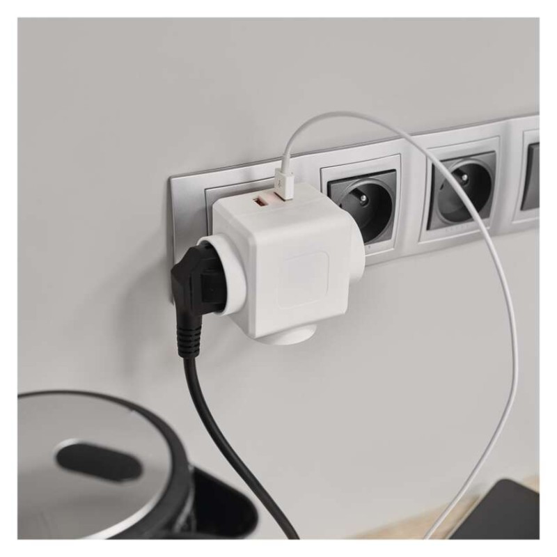 Rozgałęźnik 3× czarny, 2× USB