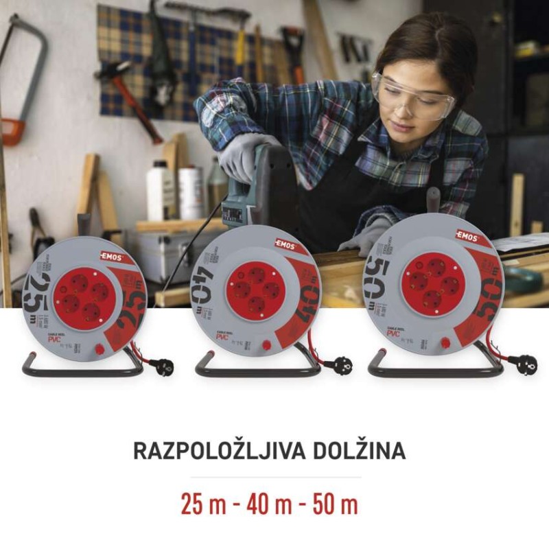 Kolutni podaljšek 25 m / 4 vtičnice / oranžni / PVC / 230 V / 1,5 mm2