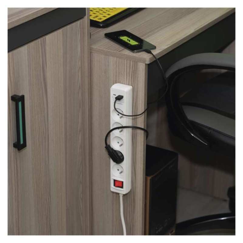 Prodlužovací kabel 3 m / 5 zásuvky / s vypínačem / bílý / 1×USB-A + 1×USB-C / 1,5 mm2