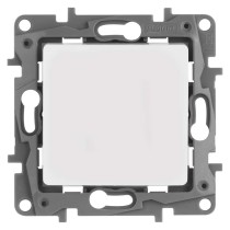 Legrand Niloé přepínač křížový č. 7, bílý