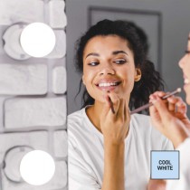 LED žárovka Classic A60 / E27 / 10,7 W (75 W) / 1 060 lm / studená bílá