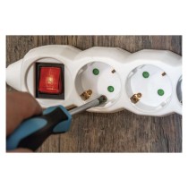 Hosszabbító 1,4 m  /  6 aljzat  /  fehér  /  PVC  /  1 mm2