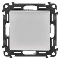 Legrand Valena Life přepínač křížový č. 7, hliník