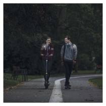 LED čelovka a světlo GP Everybody CH31, 40 lm, modrá